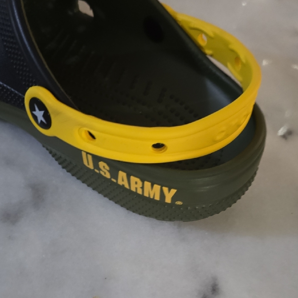 U.S. Army Crocs Clogs New - Picture 3 of 7